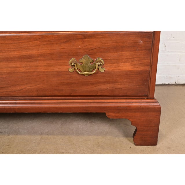 Henkel Harris Georgian Solid Cherry Wood Five-Drawer Dresser or Chest of Drawers, Circa 1960s For Sale - Image 10 of 15