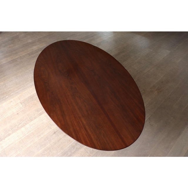 Large Vintage Dining Table in Walnut by Florence Knoll Bassett for Knoll International, 1960s For Sale - Image 6 of 8