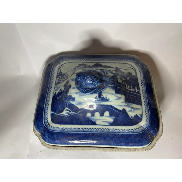 Chinese 18th Century Chinese Export Blue White Canton Ware Covered Dish For Sale - Image 3 of 7
