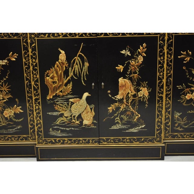 Late 20th Century Drexel Et Cetera Chinoiserie Black Lacquer Decorated Breakfront China Cabinet For Sale - Image 5 of 12