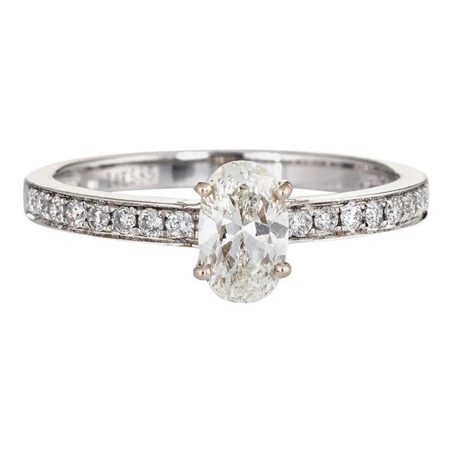 Mid 20th Century Oval Cut 0.86 Carat Diamond Engagement Ring 14 Karat Gold Fine Bridal size 6.75 For Sale