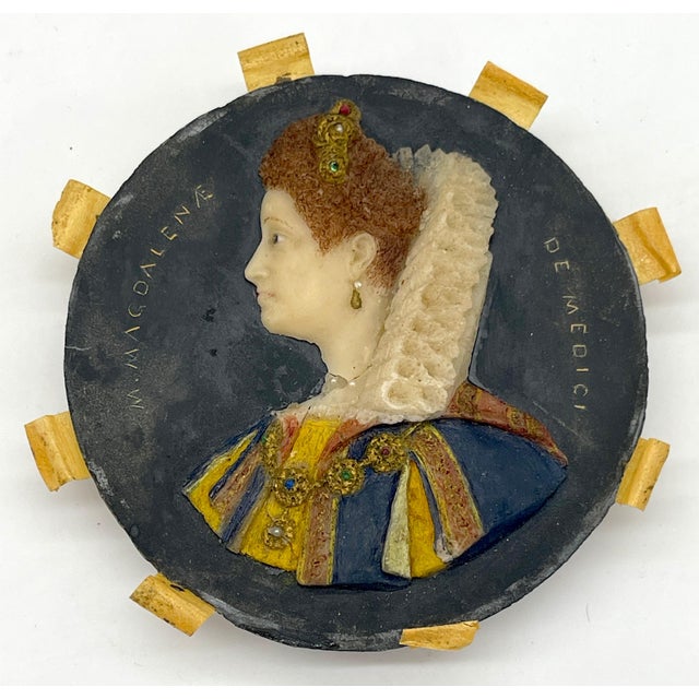 Pair 18th Century Eleanora & M. Magdalena Medici Wax Portraits On Slate For Sale In Greensboro - Image 6 of 9