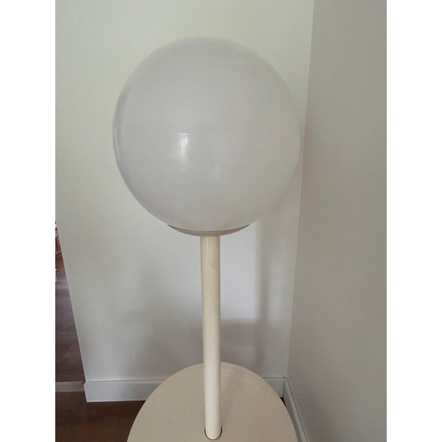 Plastic 1980s Postmodern White Lollipop Globe Floor Lamp With Side Table Indoor/Outdoor For Sale - Image 7 of 12