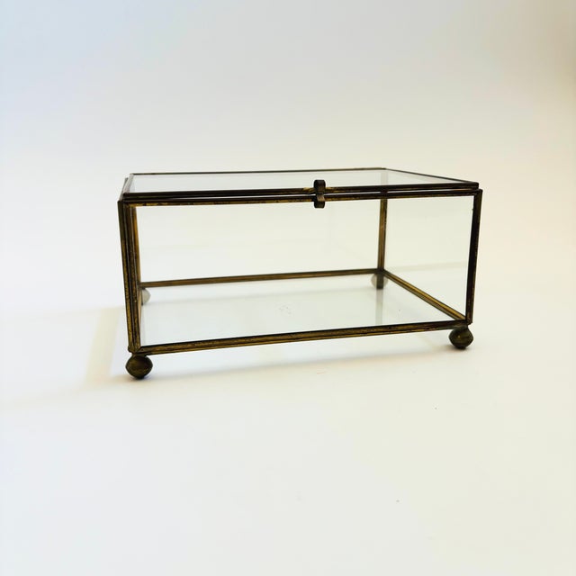 Hollywood Regency Vintage Glass and Brass Box For Sale - Image 3 of 9