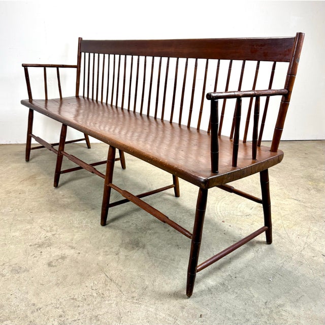 19th Century American Windsor Faux Bamboo Shaker Style Spindled 8-Leg Settee / Bench For Sale In New York - Image 6 of 12