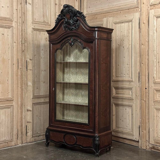 French 19th Century French Napoleon III Period Burled Walnut Display Armoire ~ Bookcase For Sale - Image 3 of 18