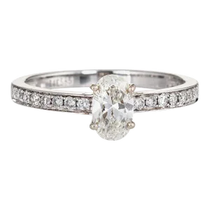 Mid 20th Century Oval Cut 0.86 Carat Diamond Engagement Ring 14 Karat Gold Fine Bridal size 6.75