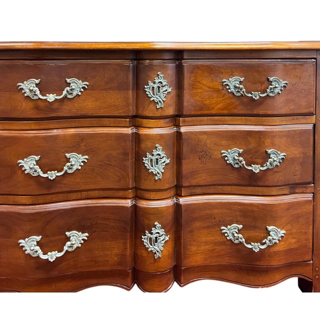Wood Vintage French Provincial Style Commode Chest of Drawers For Sale - Image 7 of 13