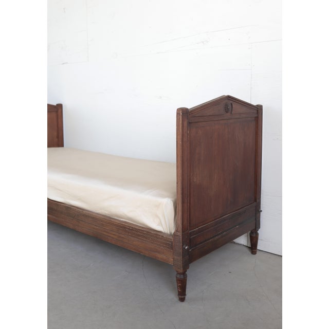 19th C. Louis XVI Style Daybed For Sale - Image 4 of 10
