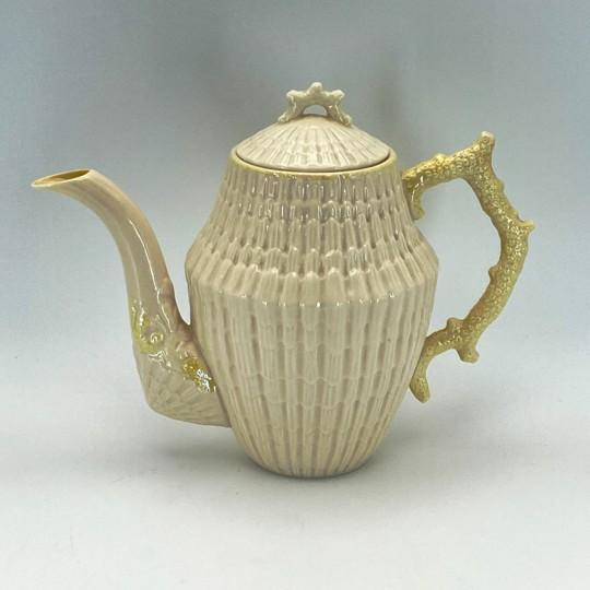 Belleek Pottery Ltd. Vintage Coastal Belleek Ireland Limpet Yellow Coffee Pot With Lid 5th Mark: 1955-1965 For Sale - Image 4 of 18