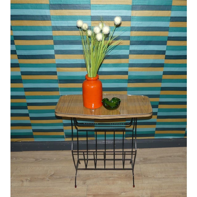 Great side table decoration! Practical small furniture Pretty little side table, sturdy with a cast iron frame and a thick...
