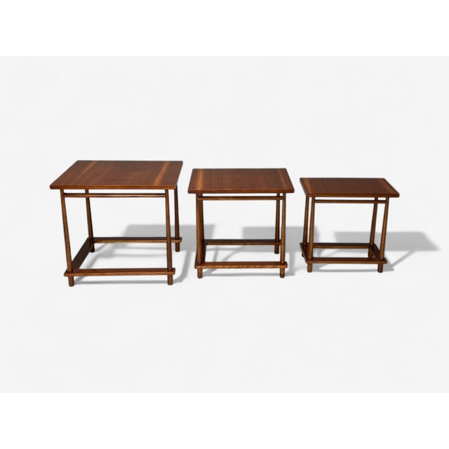1950s t.h. Robsjohn-Gibbings, Widdicomb, Mid-Century Modern Nesting Tables, Usa, 1950s For Sale - Image 5 of 10