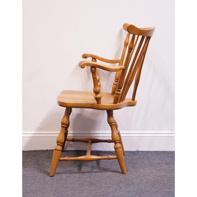 Wood Pennsylvania House Solid Hard Rock Maple Colonial Early American Fiddleback Duxbury Windsor Dining Arm Chair 1059-110a For Sale - Image 7 of 12