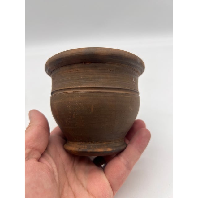 A Antique Folk Art Small Redware Crock With Lid, by Stahl's Pottery, Powder Valley, Pa, 1948 For Sale - Image 12 of 16