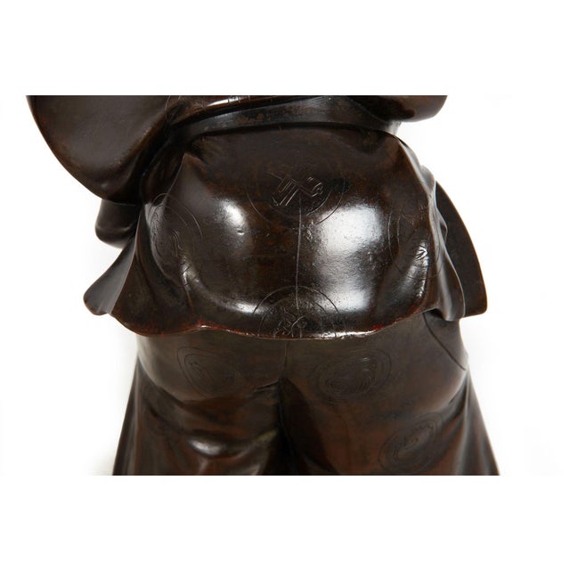 A Fine Japanese Meiji Period Antique Bronze Sculpture of a Samurai Warrior For Sale - Image 16 of 18