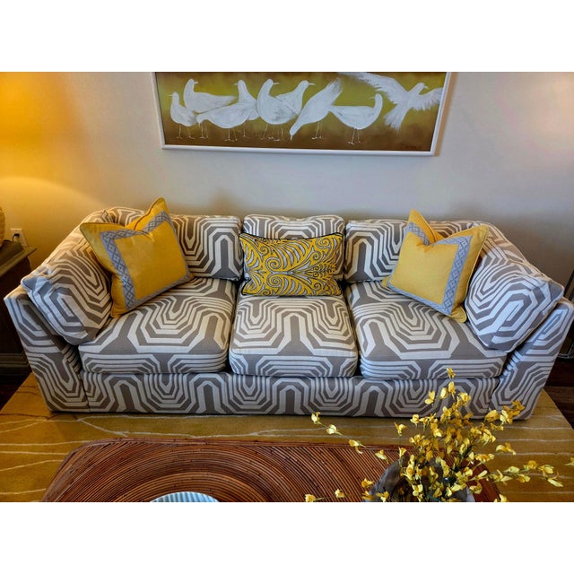 MCM Design by Directional Sofa in excellent, vintage condition. It is a three-seater couch featuring a ultra modern,...
