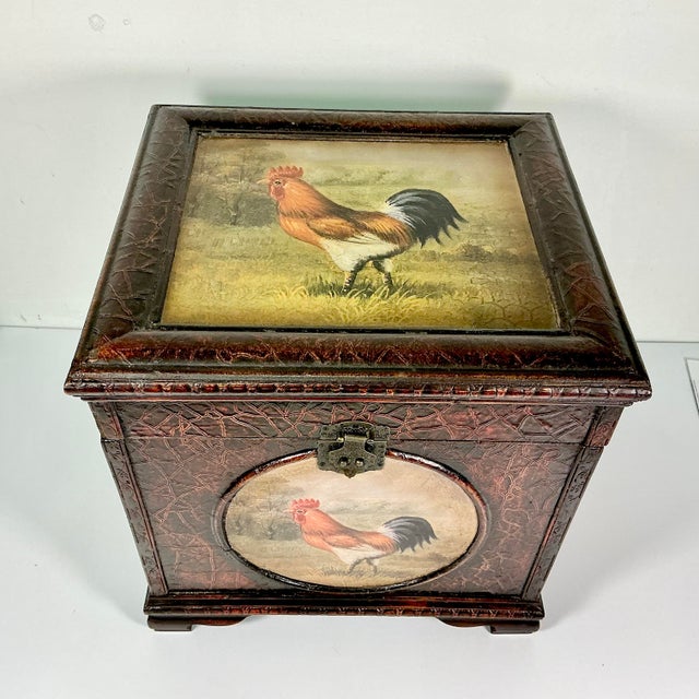 Farmhouse 1970s Vintage Farmhouse Arts & Crafts Boho Chic Velvet Lined Rooster Storage Box For Sale - Image 3 of 18