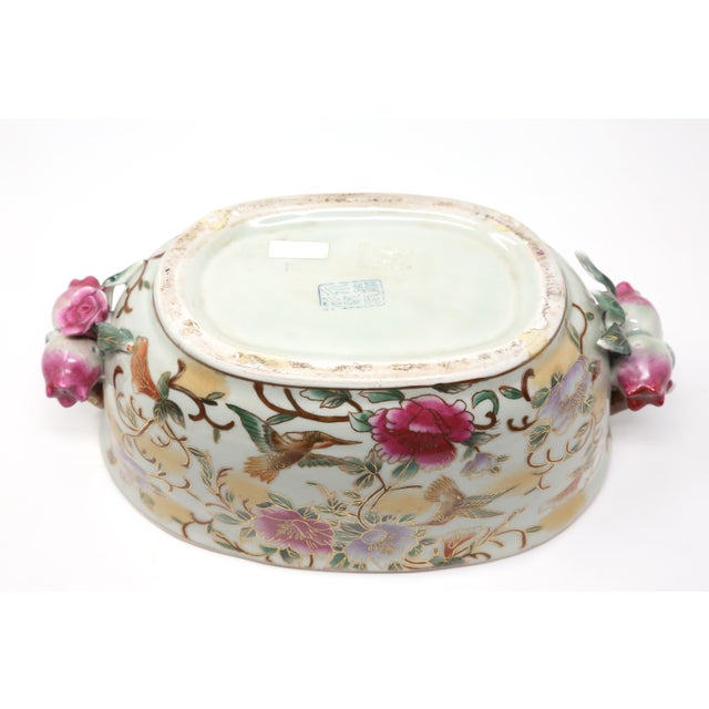 Chinese Chinoiserie Porcelain Footbath / Jardinière With Hummingbirds, Flowers & Pomegranate Handles For Sale - Image 11 of 11