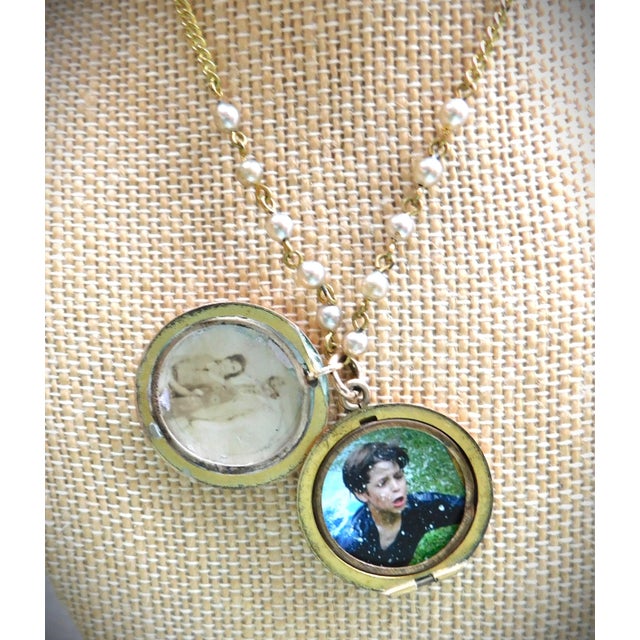 14k Gold Turn of the Century Open Locket, Gold and Pearl Chain For Sale - Image 4 of 16