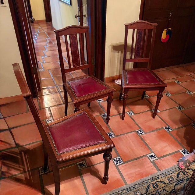 French Revival Carved Mahogany Antique Dining Table 5 Chairs Set For Sale - Image 15 of 18