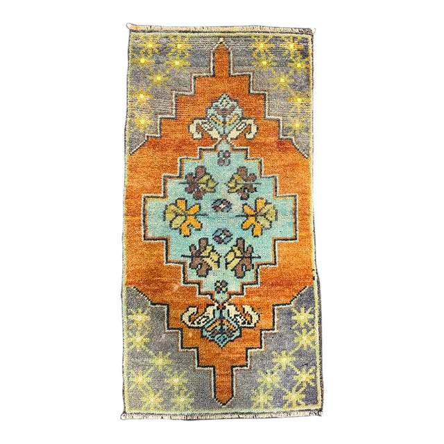 Turkish Yastik Rug 1'5" x 2'9" For Sale