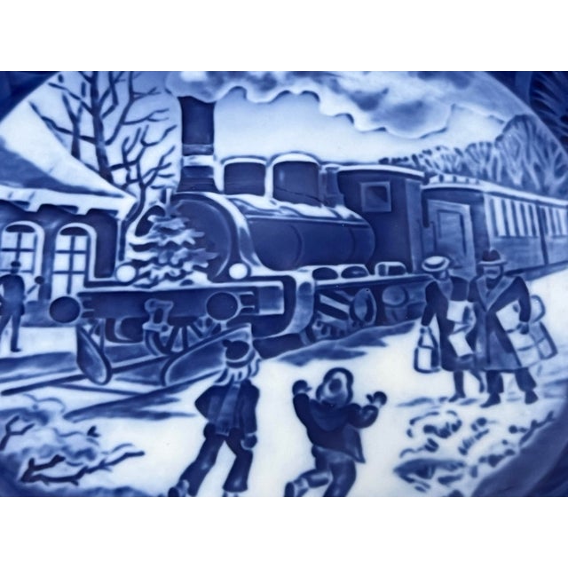 Royal Copenhagen Danish Christmas Plates, Set of Seven For Sale In San Francisco - Image 6 of 12