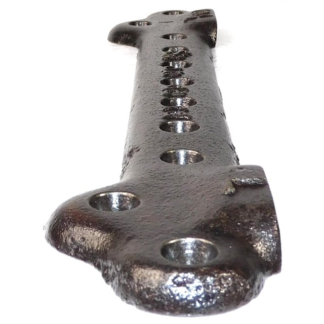 Restored Vintage "Standard" L Cast Iron Sink Wall Bracket For Sale - Image 4 of 7