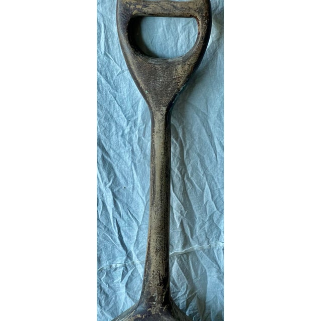 Farmhouse Rustic Farmhouse Country Antique Wooden Carved Shovel D-Handle For Sale - Image 3 of 11