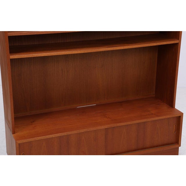 Mid-Century Danish Teak Bookcase by Poul Hundevad For Sale - Image 9 of 16