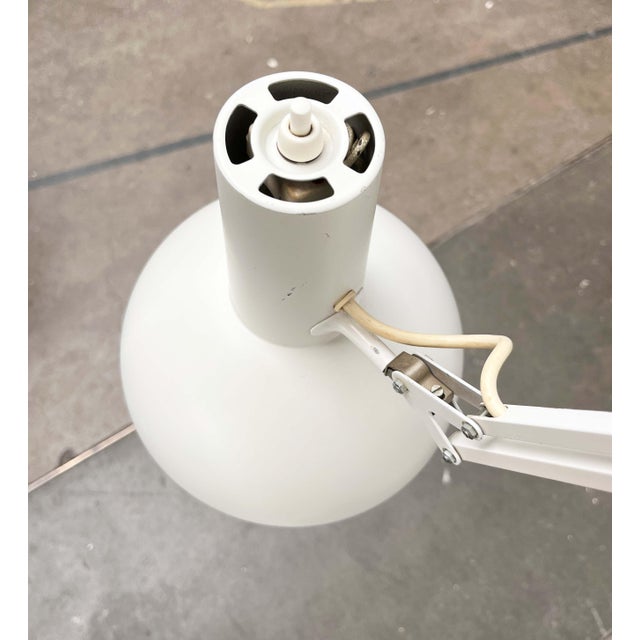 Mid-Century Modern It Task Wall Lamp from Louis Poulsen, 1970s For Sale - Image 17 of 18