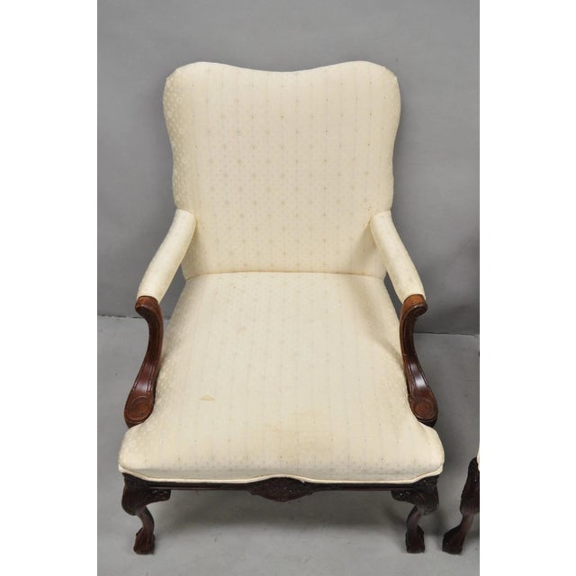 Traditional Vintage Thomasville Georgian Style Carved Mahogany Lounge Arm Chairs - A Pair For Sale - Image 3 of 16