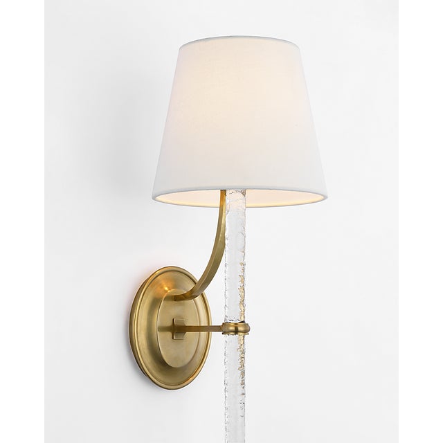 Modern Marie Flanigan for Visual Comfort Signature Abigail XL Sconce in Soft Brass and Clear Wavy Glass with Linen Shade For Sale - Image 3 of 10