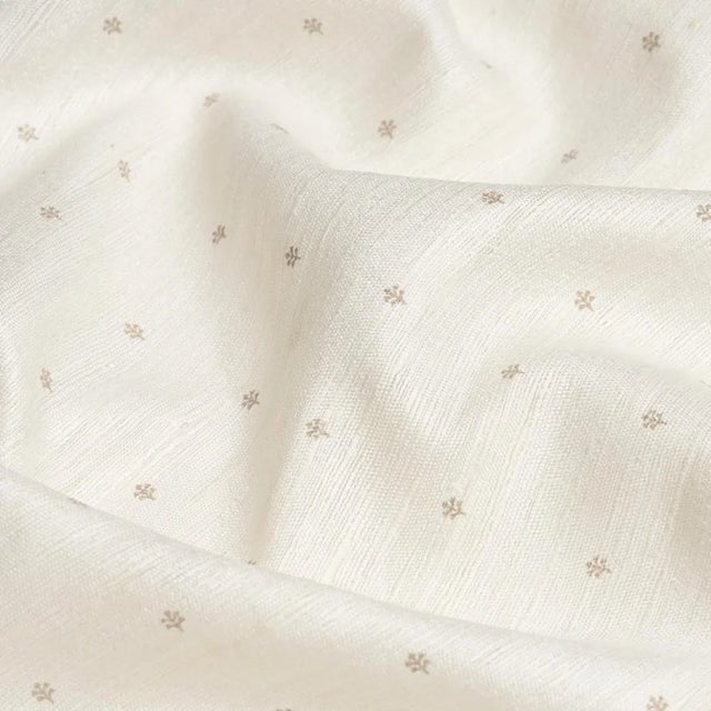 Contemporary Schumacher Engelmann Silk Hand Print Fabric In Fawn For Sale - Image 3 of 3