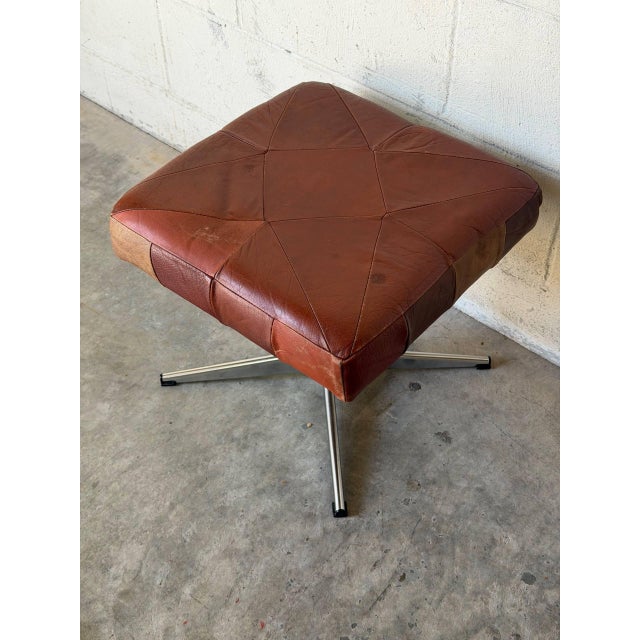 1970s Square Brown Leather Ottoman With Chrome Base Vintage Mid-Century Modern 1970s For Sale - Image 5 of 10