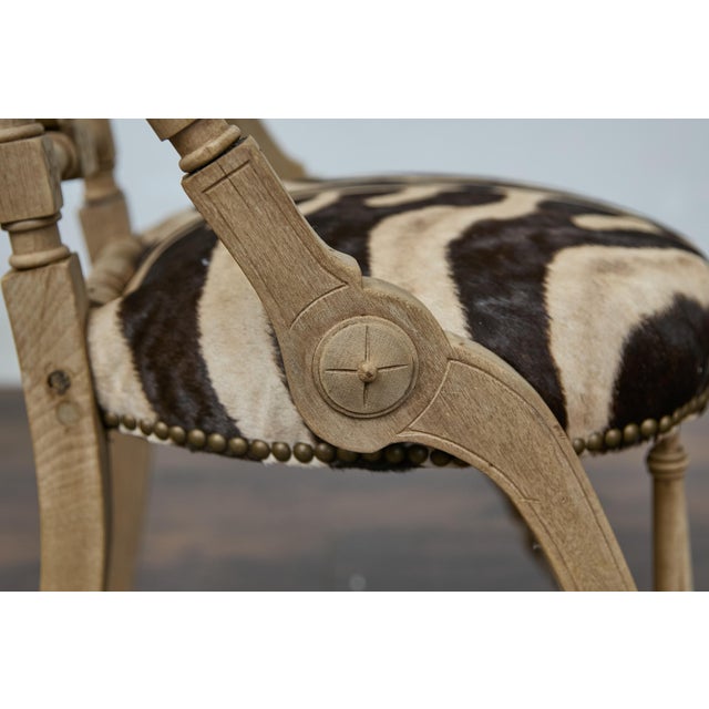 English 1880s Aesthetic Movement Carved Oak Chair with Zebra Upholstery For Sale - Image 11 of 12