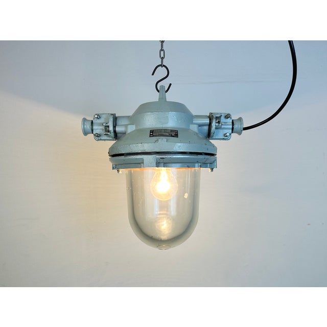 Vintage Industrial Cast Aluminium Light from Elektrosvit, 1970s For Sale - Image 12 of 14