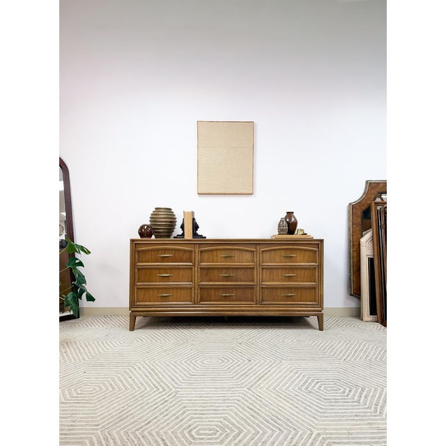 Vintage Thomasville 9 Drawer Dresser Walnut W/ Glass Top For Sale - Image 12 of 16