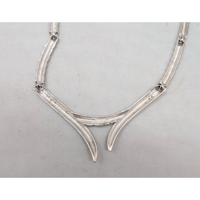 Vintage 1970s Signed Monet Rhodium Plated Tubular Necklace For Sale - Image 10 of 11