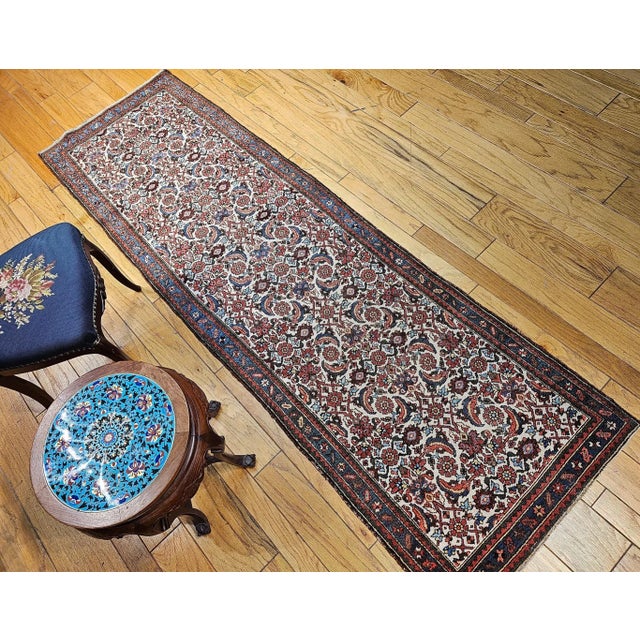 Vintage Persian Malayer Runner, Hand-Knotted Wool, Ivory, 1920s For Sale - Image 4 of 12