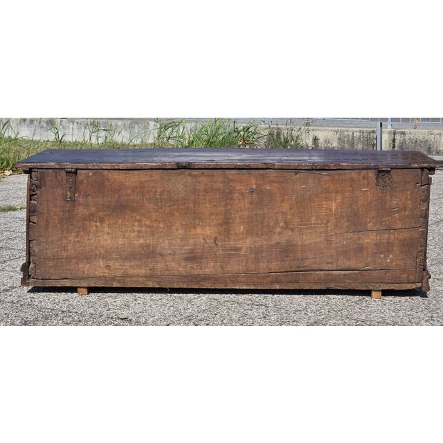 18th Century Rustic Trentino Chest in Carved Wood For Sale - Image 13 of 18