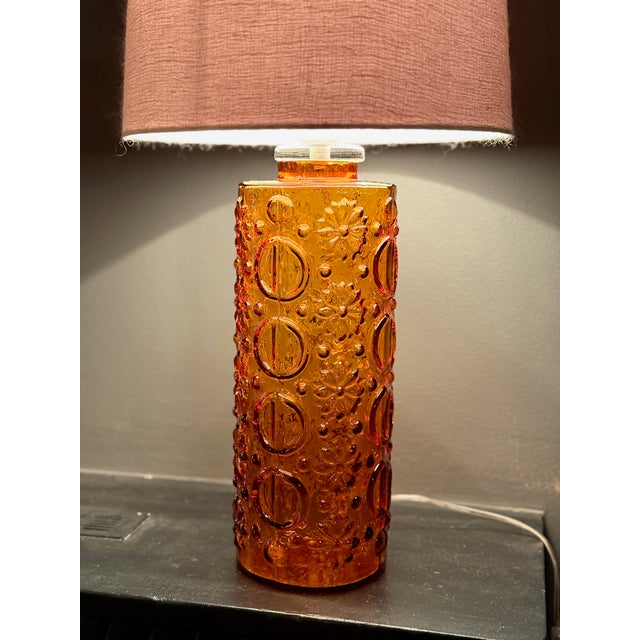 1960s Large Vintage Glass Table Lamp in Amber by Gustav Leek for Orrefors, 1960s For Sale - Image 5 of 7