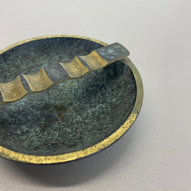 Black Vintage Hagenauer Austrian Tripod Brass Ashtray, Austria, 1950s For Sale - Image 8 of 16