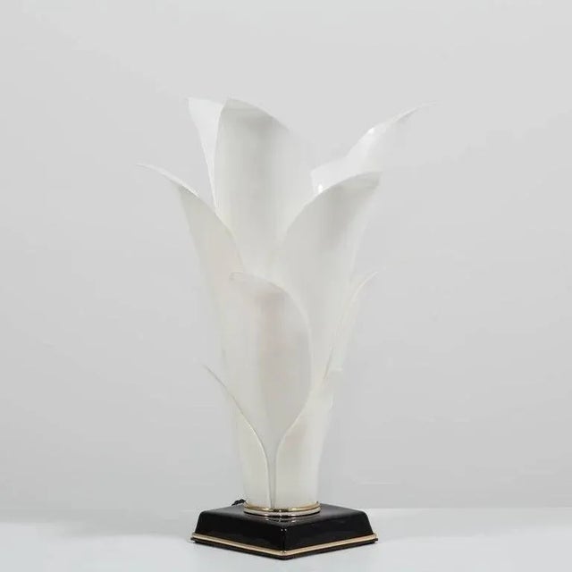 Postmodern Tulip Shaped Acrylic Lamp Attributed to Rougier For Sale In Cincinnati - Image 6 of 10