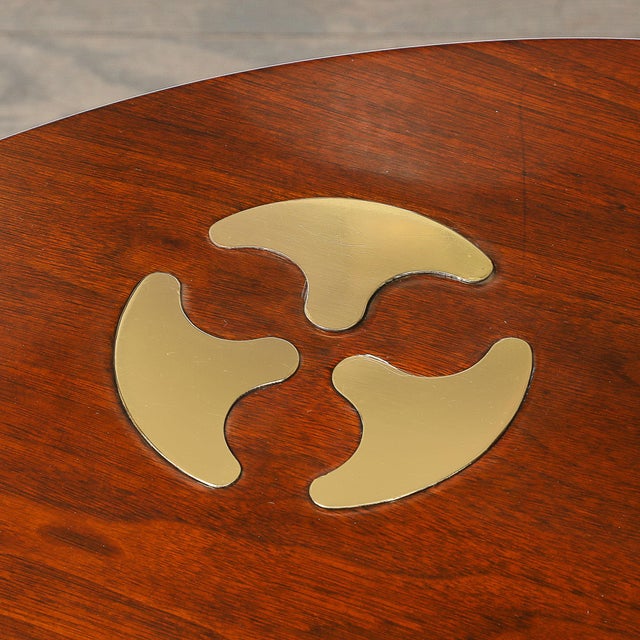 Mid-Century Modern Mid-Century Walnut & Brass Bow-Front Table With Organic Detailing by Mastercraft For Sale - Image 3 of 12