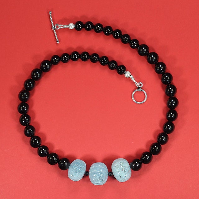Ajd 18 Inch Elegant Black Onyx Necklace With Hand Carved Aquamarine Accents For Sale - Image 4 of 5