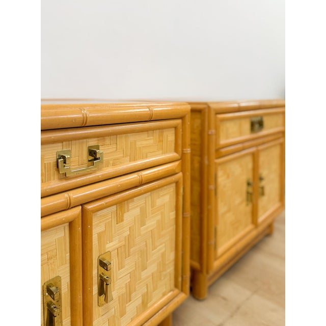 Mid 20th Century Coastal Bamboo Parquet Nightstand Pair Glass Top Hollywood Regency For Sale - Image 13 of 13