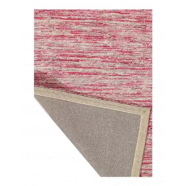 Contemporary sari silk rug. From India. Dress up your floor with fashionable Sari Silk Collections. D10627