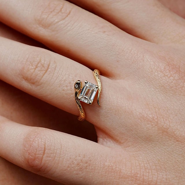 14K Solid Gold Lab Grown Diamond｜Emerald-Cut Lab Grown Diamond Grade: D-E Color｜VS Clarity Lab Grown Diamond CTW: 2.00 IGI...