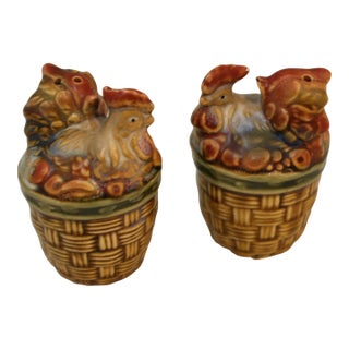 Vintage Ceramic Nesting Hens Chickens Salt & Pepper Shakers For Sale