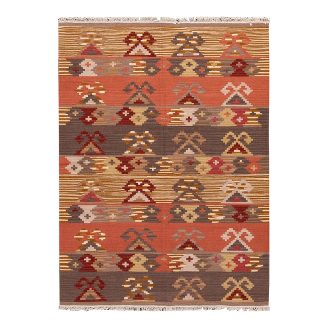 21st Century Modern Kilim Rug 4 '9'' X 6' 8'' For Sale